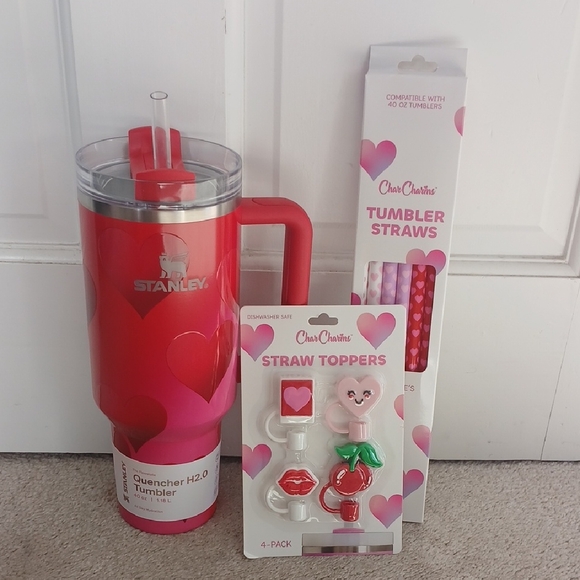 Stanley Accessories - Stanley Valentines 40oz Quencher H2.0 + CharCharms Straws & Straw Toppers